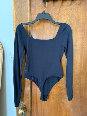 Lululemon nulu black bodysuit / medium